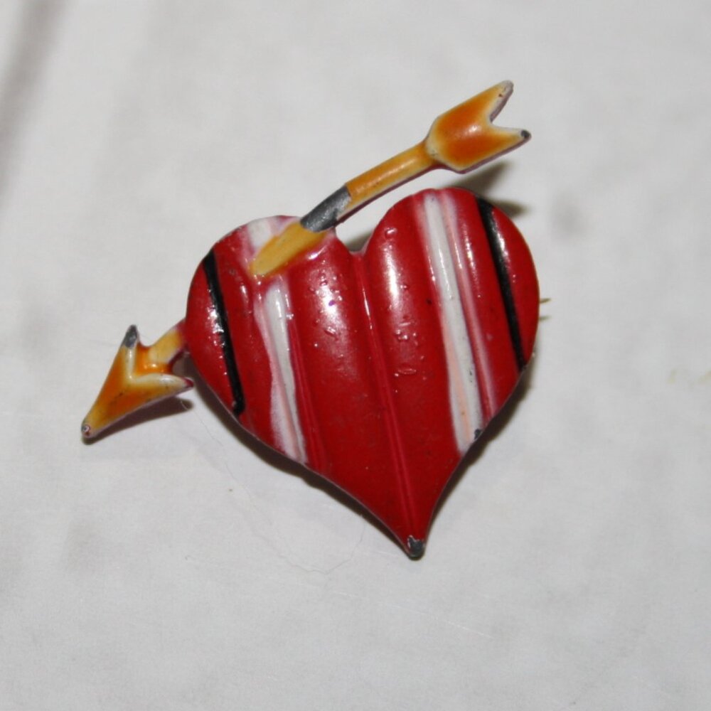 ❤️ Vintage Red & Orange Metal Heart Brooch · 1"